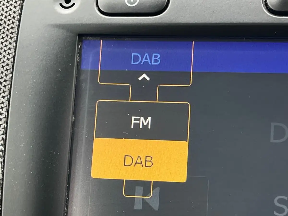 2018-dacia-sandero-stepway-09-tce-laureate-big-17
