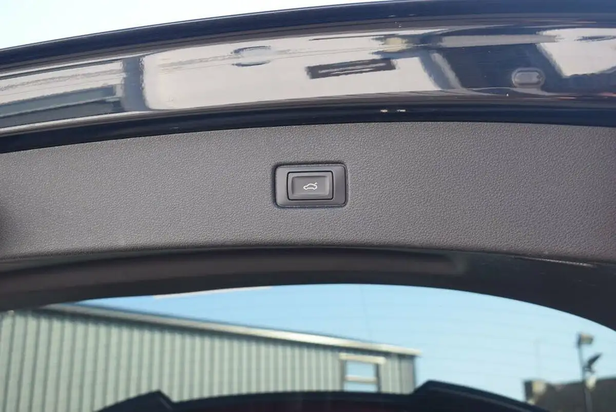 2017-audi-q7-30tdi-quattro-s-line-218ps-big-12