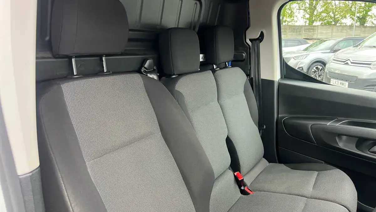 2021-citroen-berlingo-15bluehdi-1000-enterprise-pro-100pseu6d-big-24