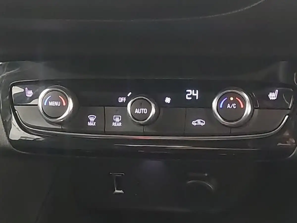 2022-vauxhall-corsa-12-turbo-elite-edition-auto-big-14