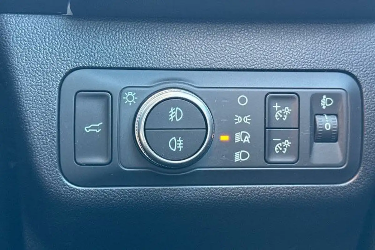 2022-ford-kuga-big-30