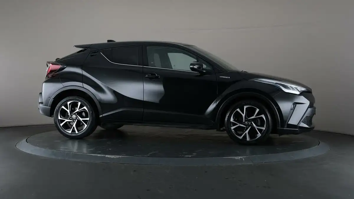 2021-toyota-c-hr-18-vvt-i-design-big-51
