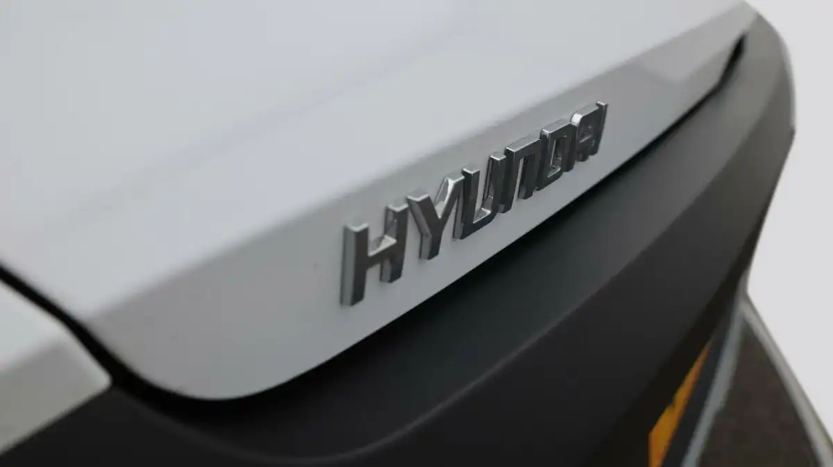 2024-hyundai-bayon-10-t-gdi-ultimate-100ps-48-volt-mhev-dct-big-20