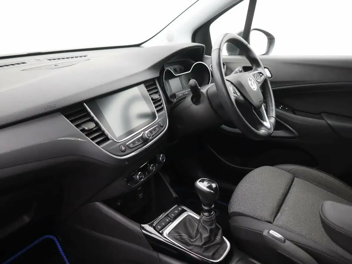 2022-vauxhall-crossland-12-elite-edition-130ps-big-8