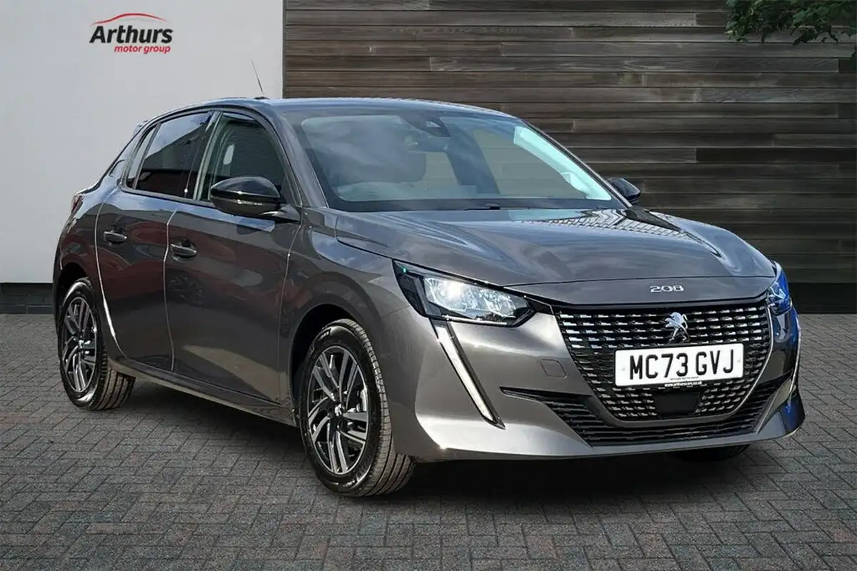 2023-peugeot-208-12-puretech-allure-premium-100ps-eat8-big-0