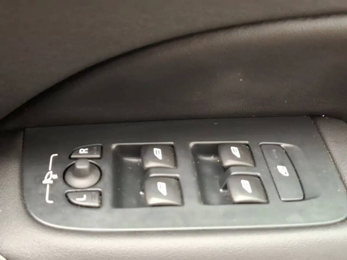 2019-volvo-s60-20-t5-inscription-plus-big-16