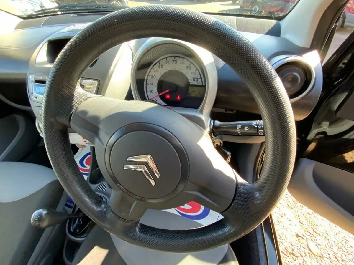 2012-citroen-c1-10-vtr-5d-big-12