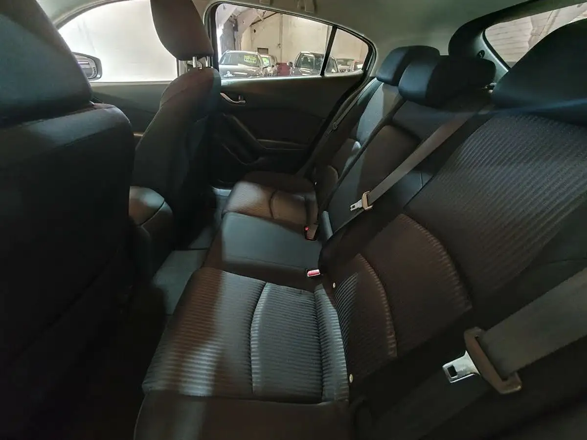 2015-mazda-mazda3-20-se-nav-hatchback-5d-auto-big-13