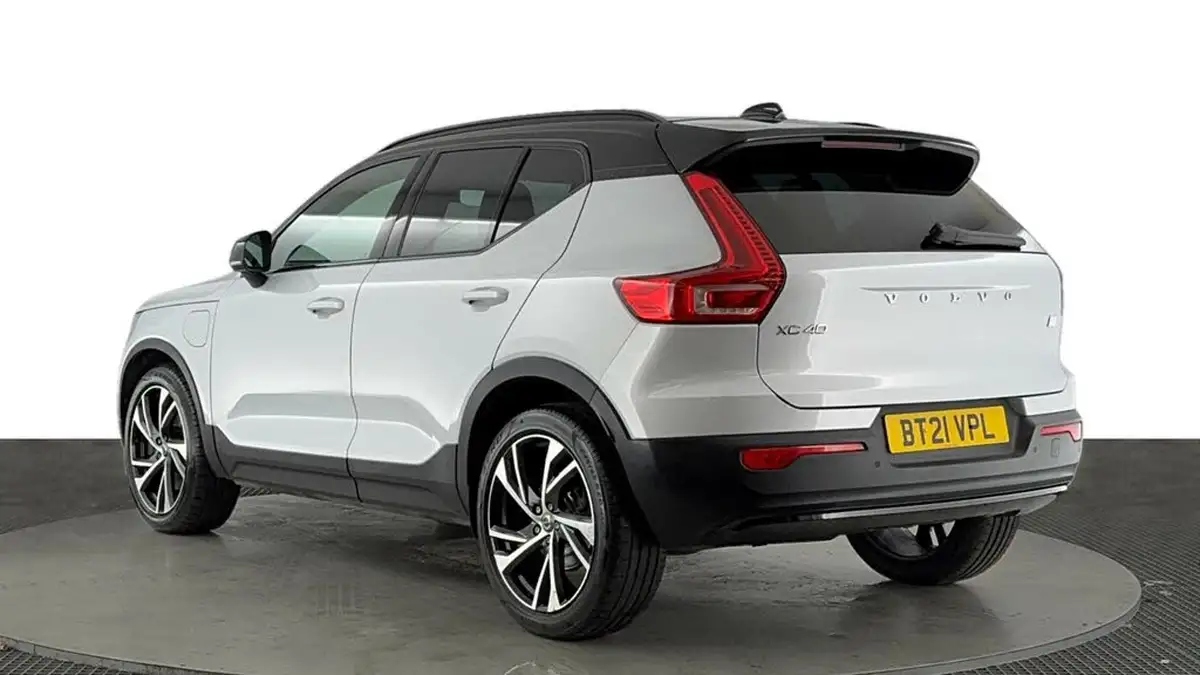2021-volvo-xc40-15-t5-r-design-pro-262bhp-big-5