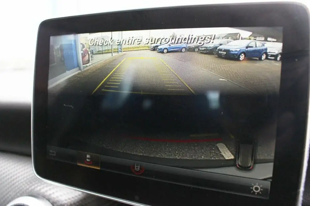 2015-mercedes-benz-a-class-15d-a180d-amg-line-executivess-big-12