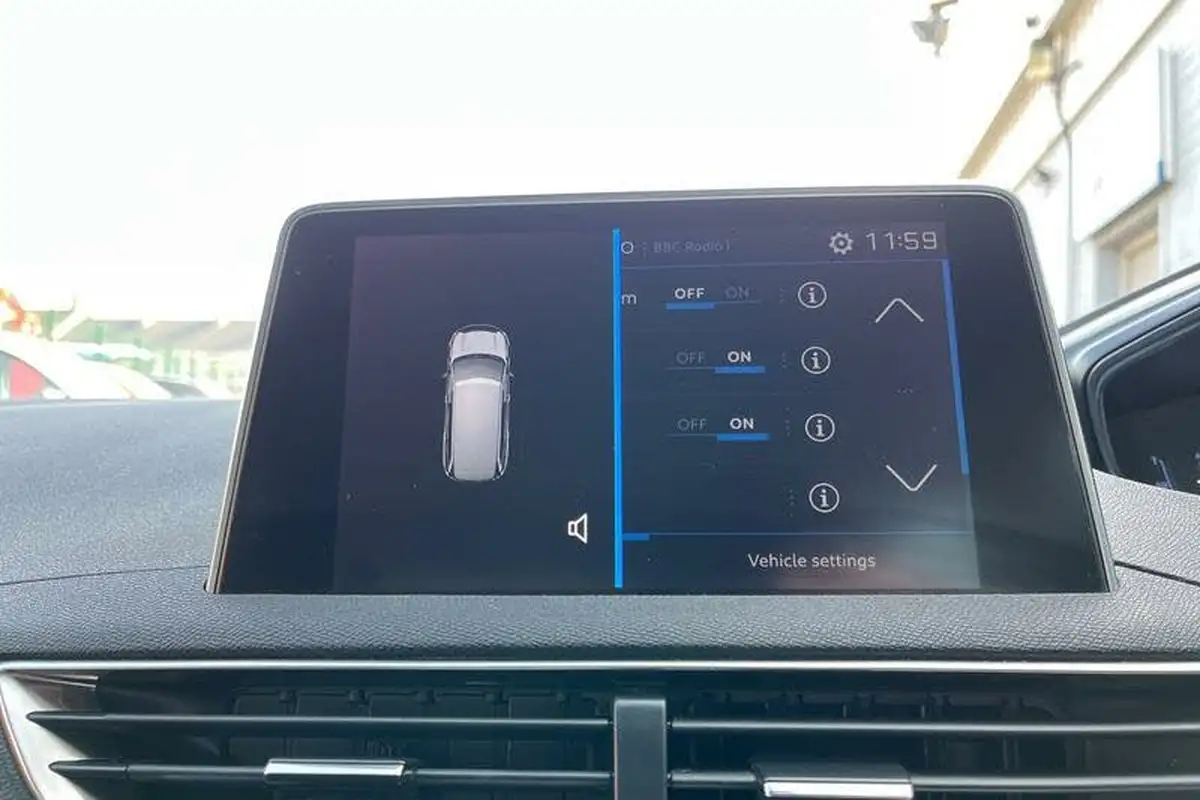2019-peugeot-5008-suv-15-bluehdi-active-big-32