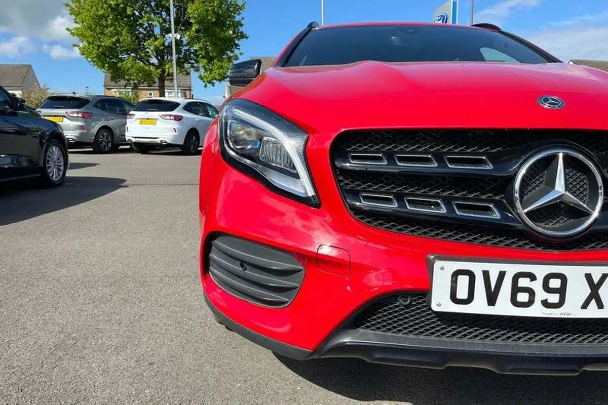 2019-mercedes-benz-gla-class-16-gla-180-amg-line-edition-7g-dct-big-23
