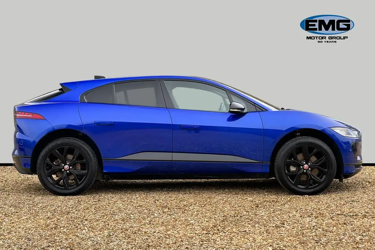 2022-jaguar-i-pace-ev400-black-big-2
