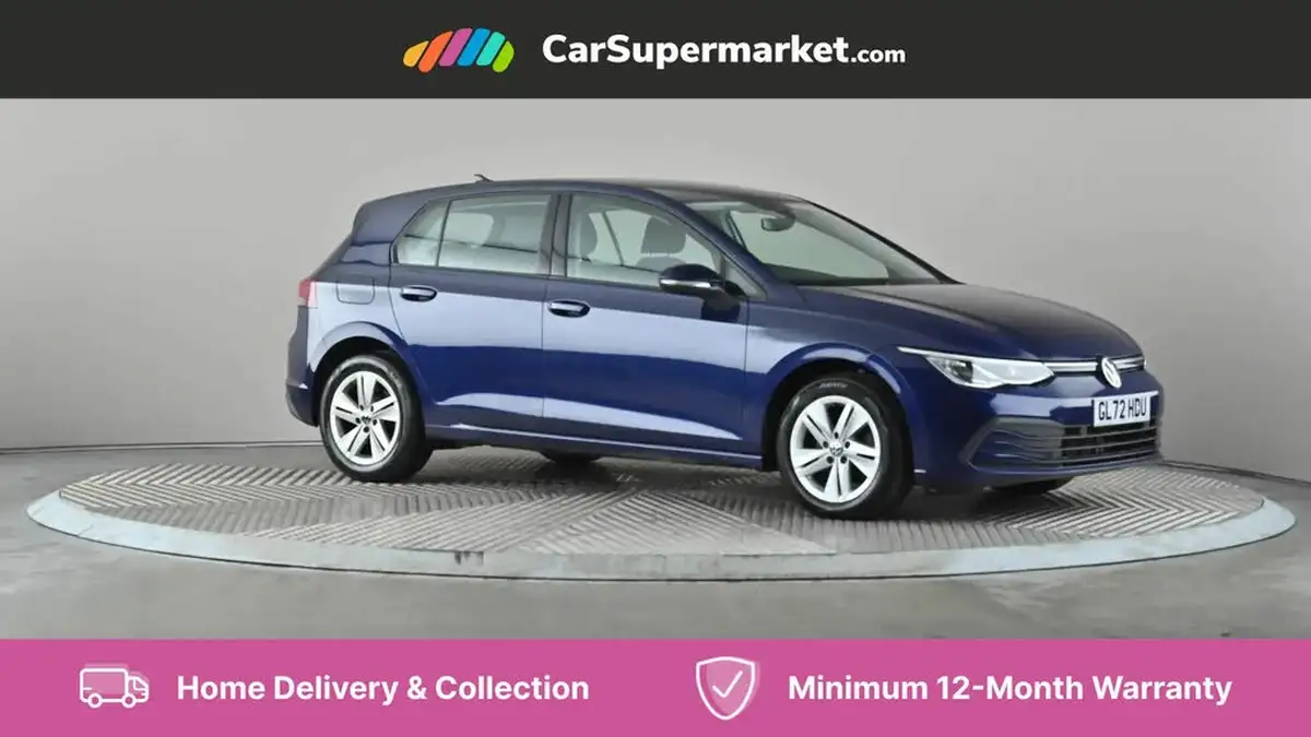 2022-volkswagen-golf-15-tsi-life-130ps-hatchback-big-0