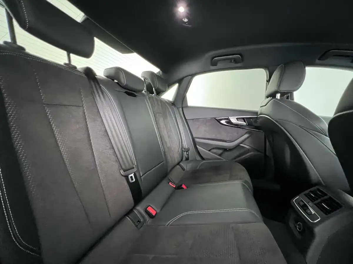 2020-audi-a4-20-35-tfsi-black-edition-big-13