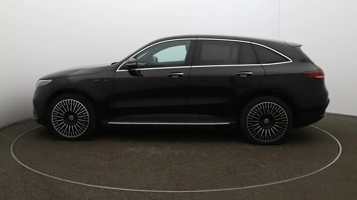 2022-mercedes-benz-eqc-e-eqc-400-amg-line-premium-big-58