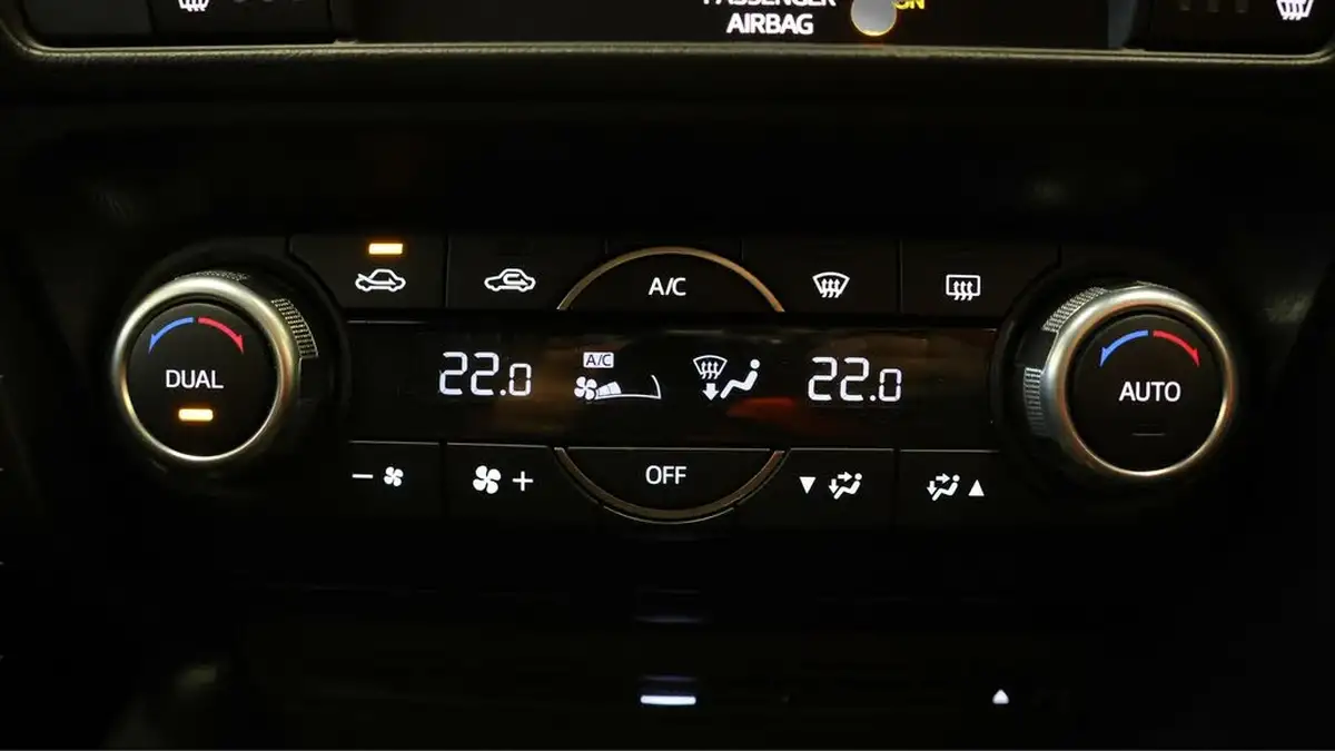 2018-mazda-mazda3-20-se-l-nav-hatchback-5d-auto-big-11