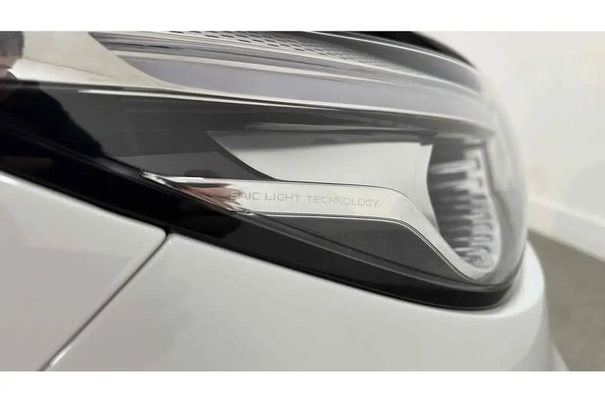 2022-mg-zs-suv-e-trophy-ev-176ps-big-16