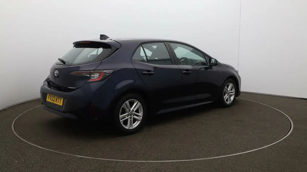 2022-toyota-corolla-18-vvt-i-icon-tech-trk-hatchback-5d-big-44