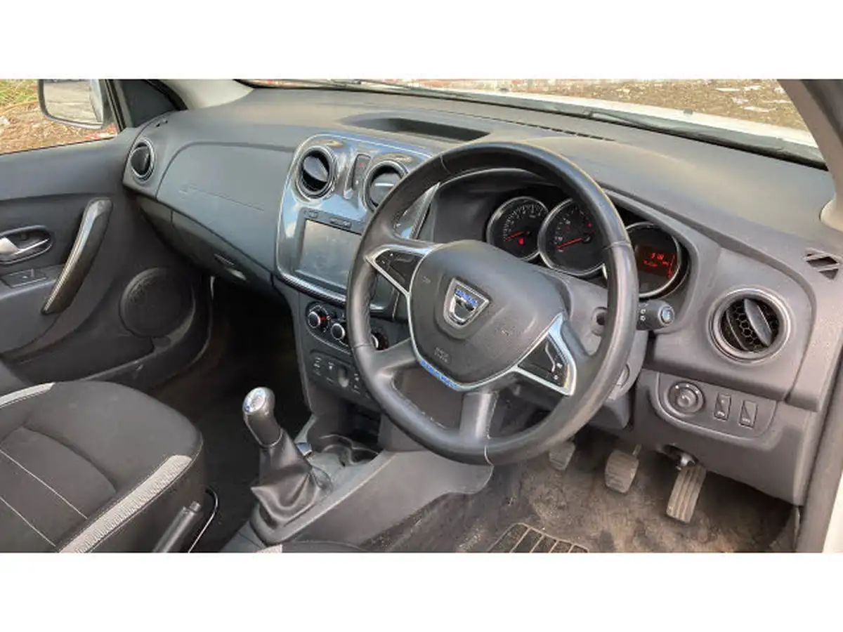 2019-dacia-sandero-stepway-09-tce-comfort-big-10