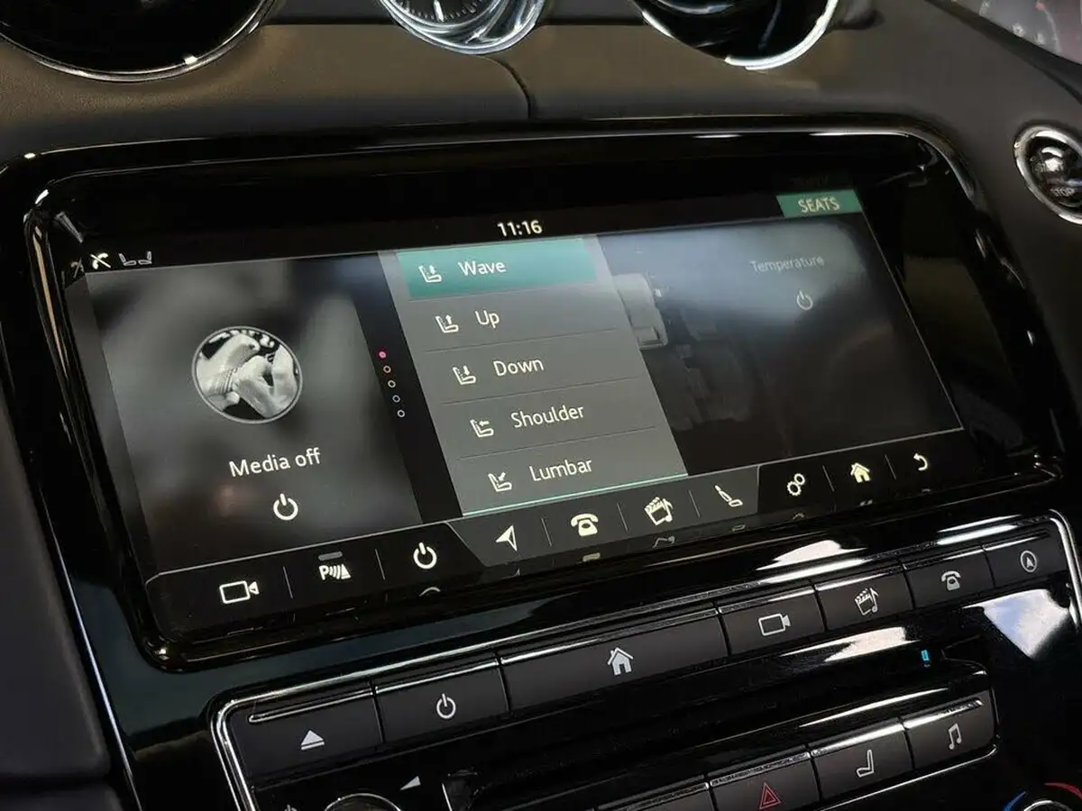 2019-jaguar-xj-series-30td-xj-portfolio-lwb-big-36