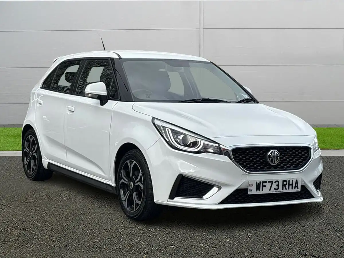 2023-mg-mg3-15-vti-tech-exclusive-nav-big-0