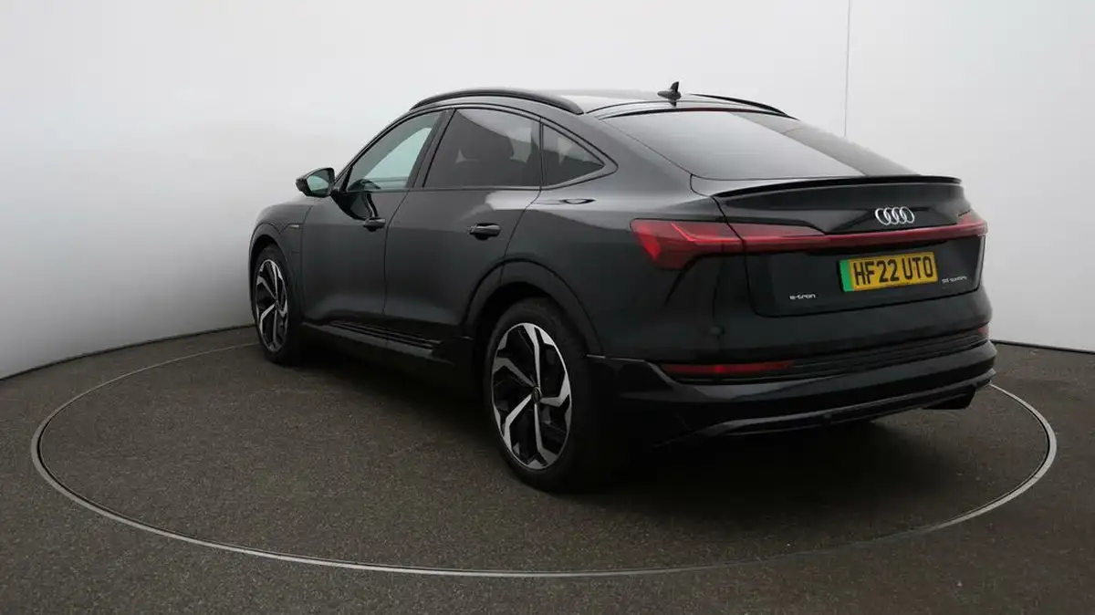 2022-audi-e-tron-55e-black-edition-sportback-big-56