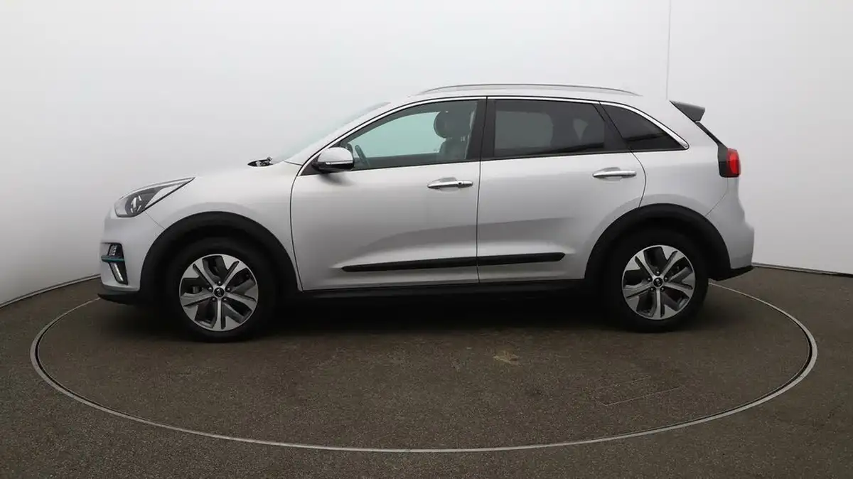 2021-kia-e-niro-ev-3-big-4