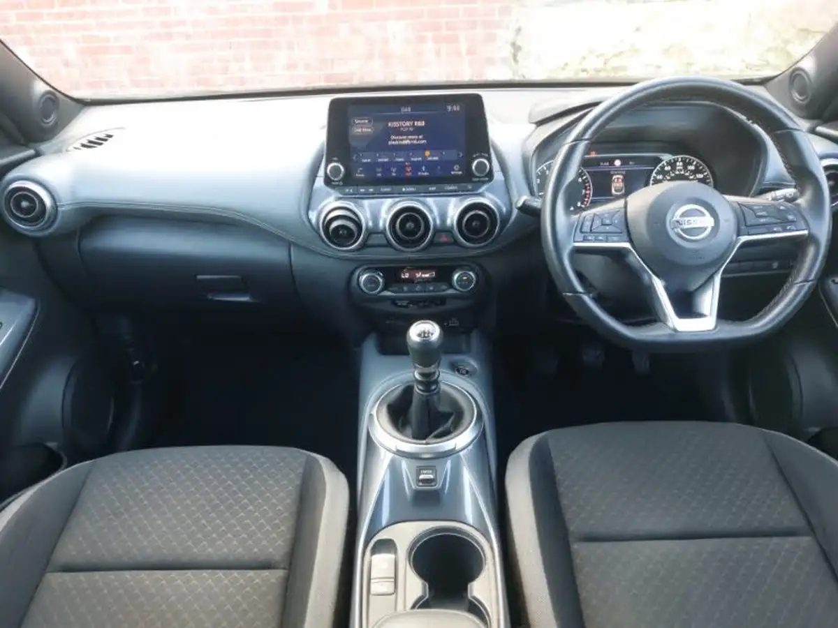 2021-nissan-juke-10-dig-t-n-connecta-big-2