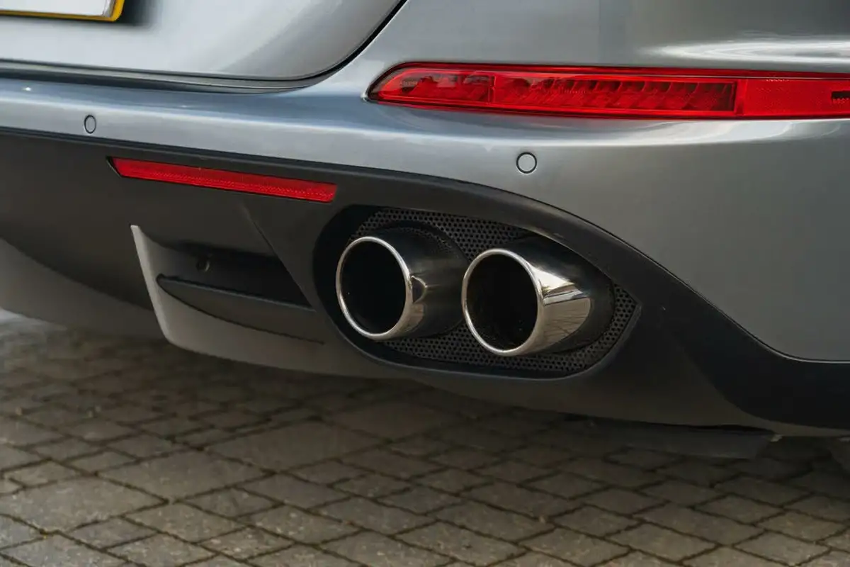 2016-ferrari-california-39-t-big-21