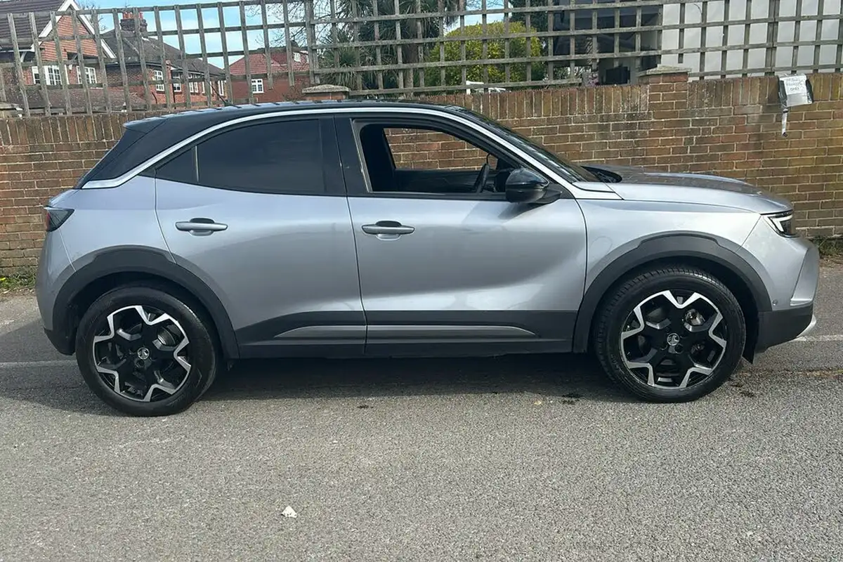 2022-vauxhall-mokka-e-ultimate-big-4