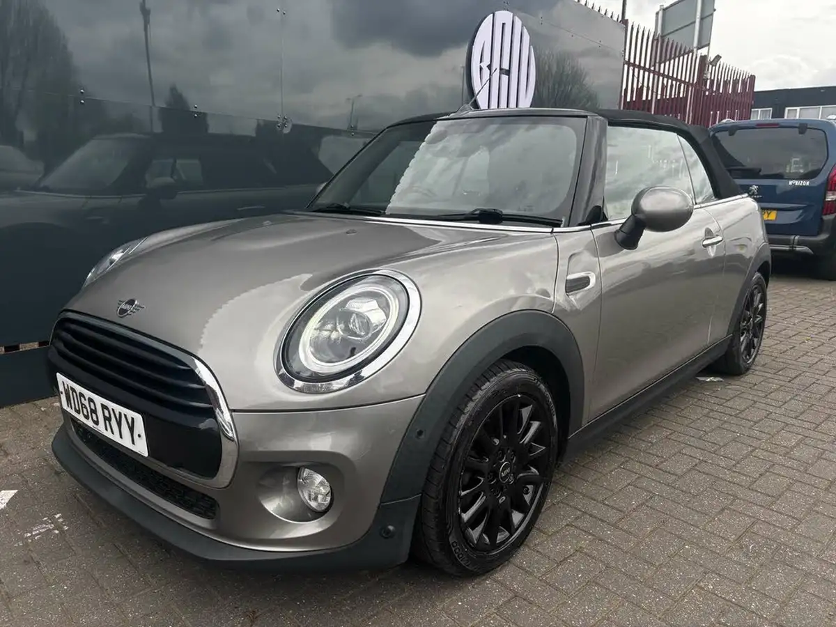 2018-mini-cooper-15-cooper-classic-ss-convertible-2d-big-6