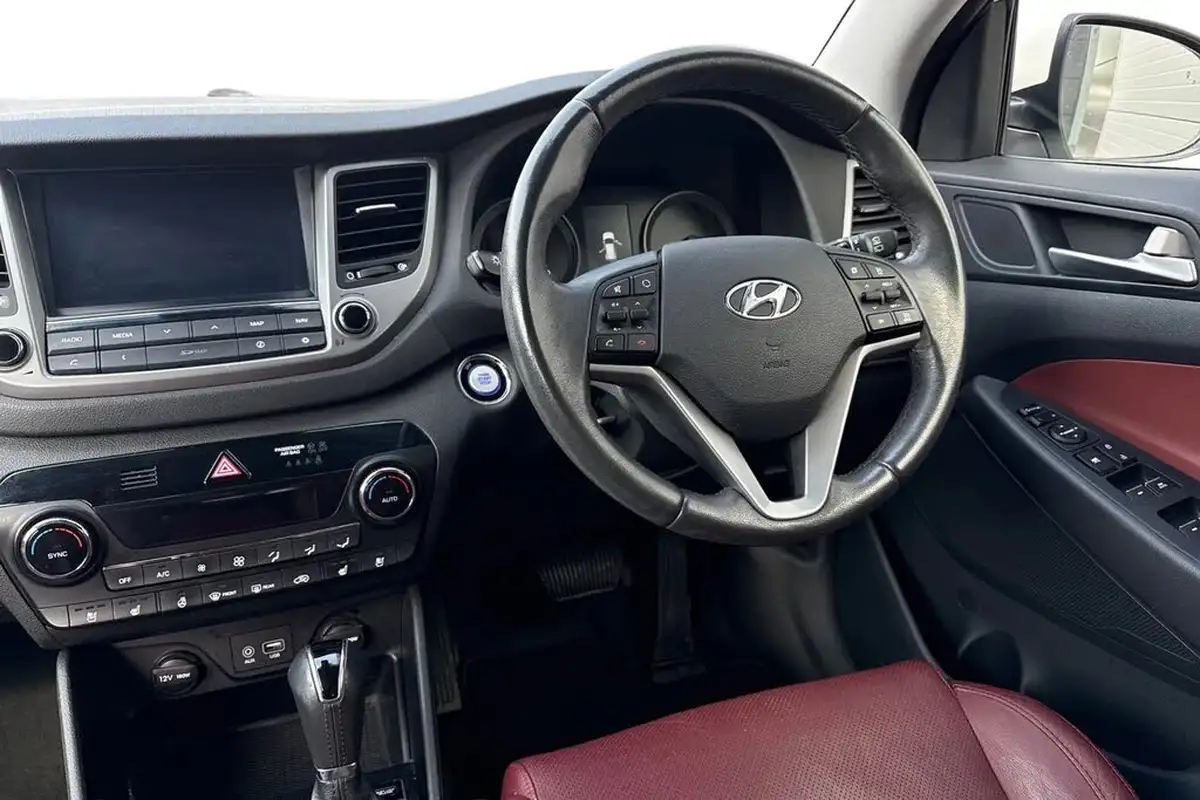 2017-hyundai-tucson-17crdi-blue-drive-premium-se-big-16