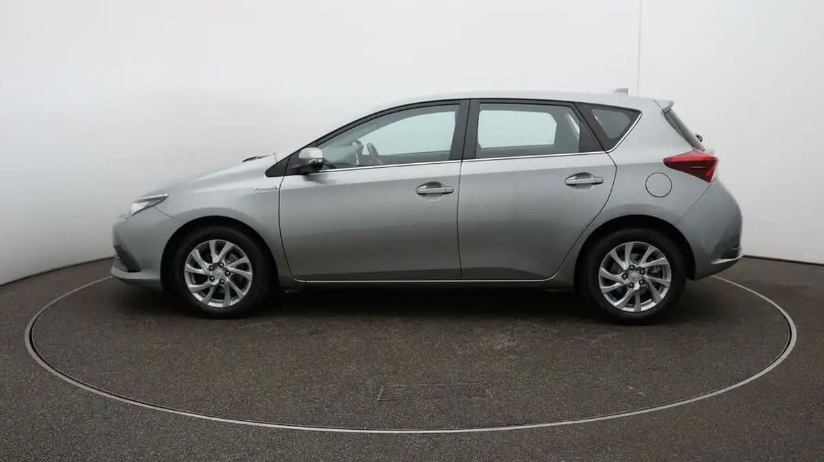 2018-toyota-auris-18-vvt-i-hsd-icon-tech-hatchback-big-55