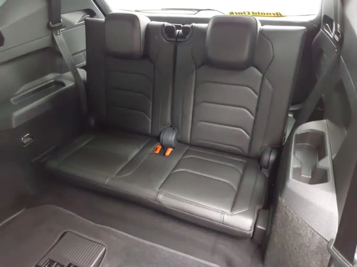 2023-seat-tarraco-15-ecotsi-xperience-lux-dsg-big-13