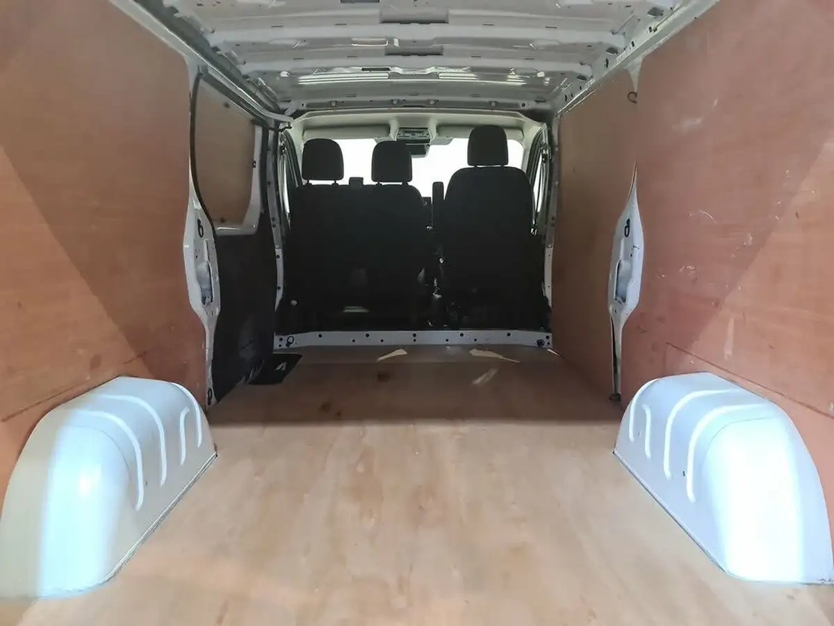 2022-renault-trafic-20dci-ll30-130-business-panel-big-10