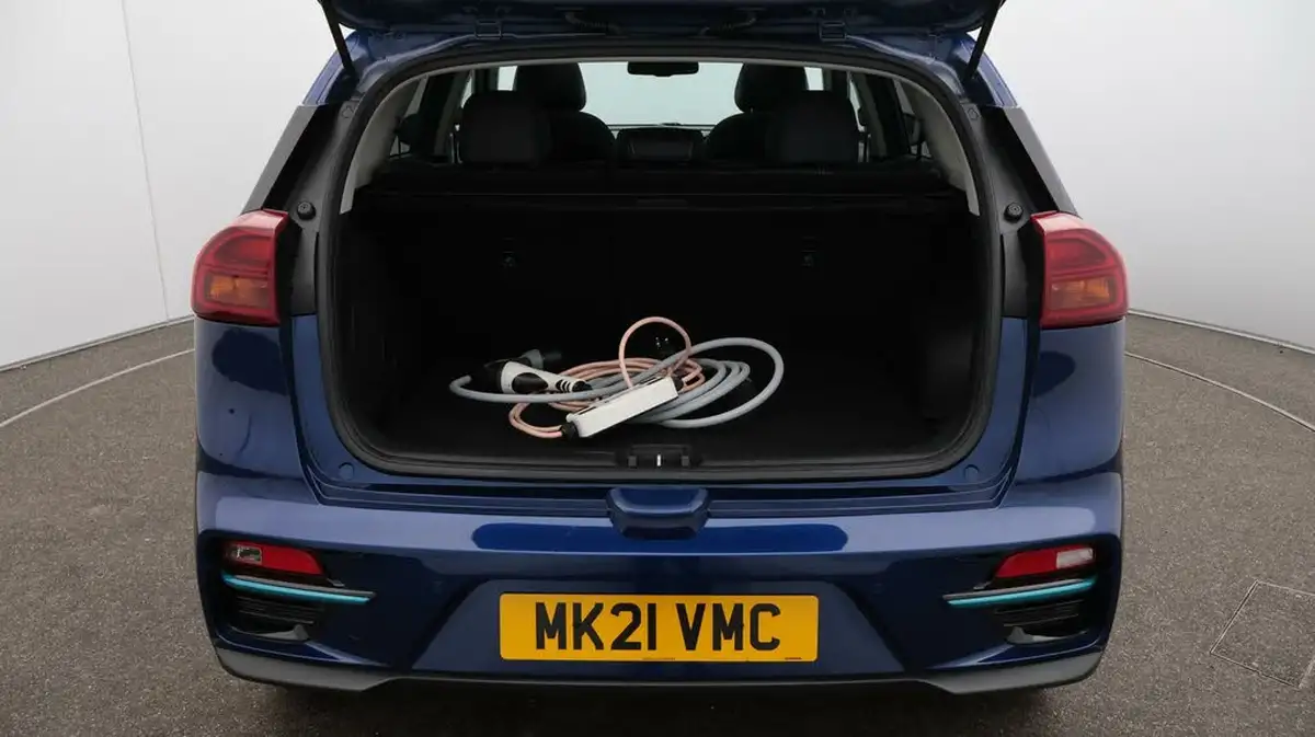 2021-kia-e-niro-ev-4-big-17