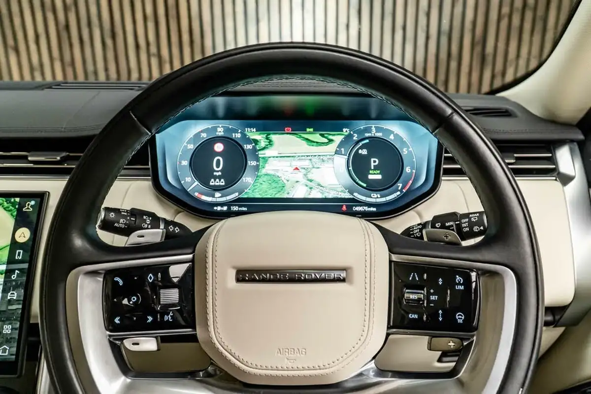 2022-land-rover-range-rover-30-p440e-se-big-32