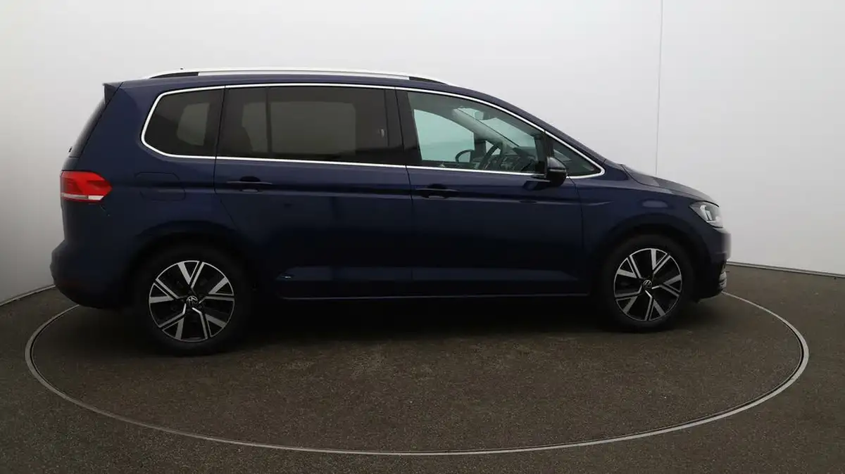 2021-volkswagen-touran-15-tsi-sel-dsg-big-43