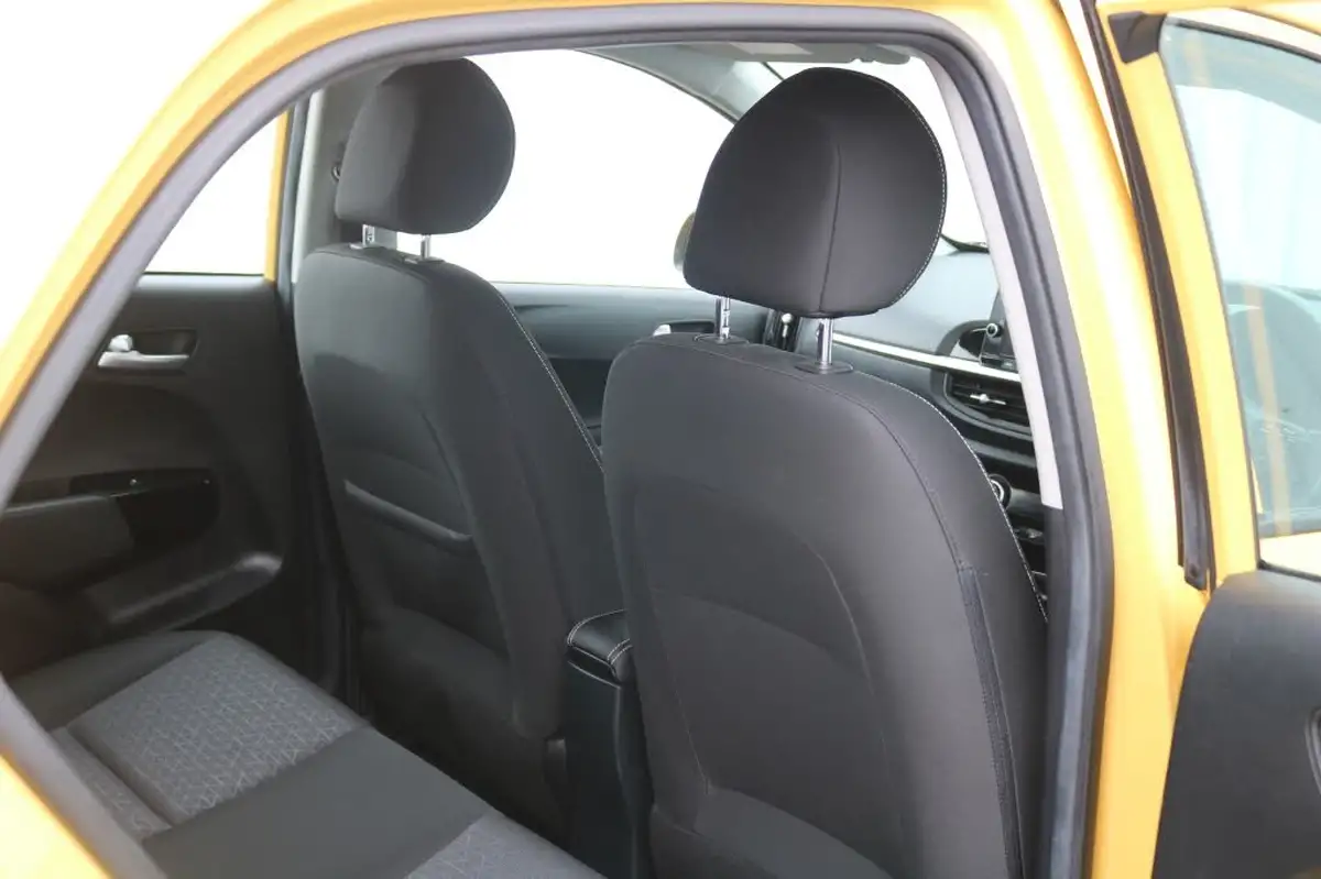 2021-kia-picanto-10-3-auto-seq-big-13