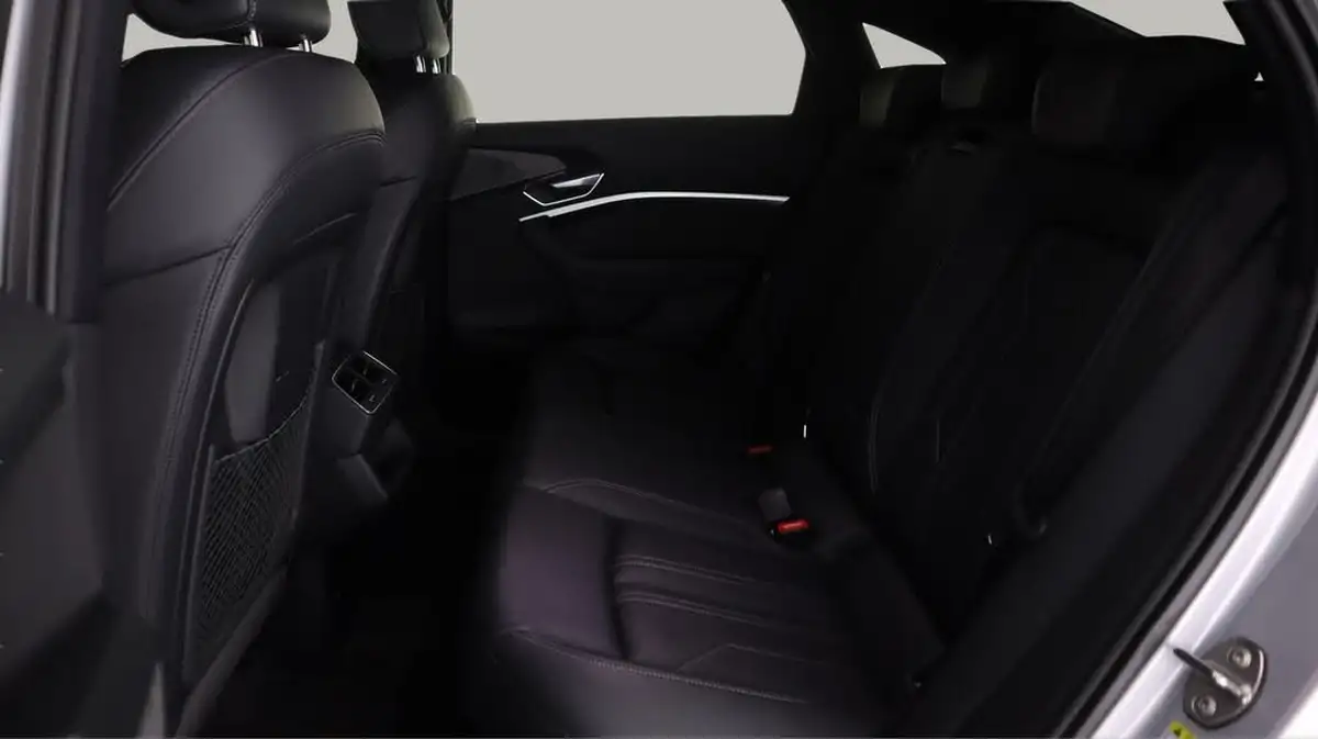 2021-audi-e-tron-55e-s-line-sportback-big-16