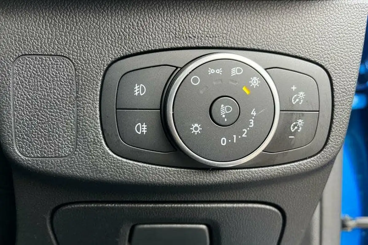 2019-ford-focus-10t-titanium-hatchback-auto-big-33