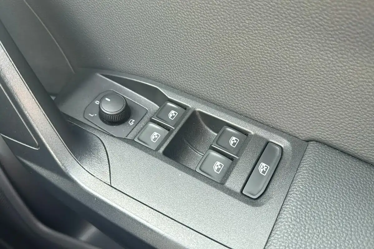 2021-seat-ibiza-10-tsi-xcellence-lux-110ps-big-17