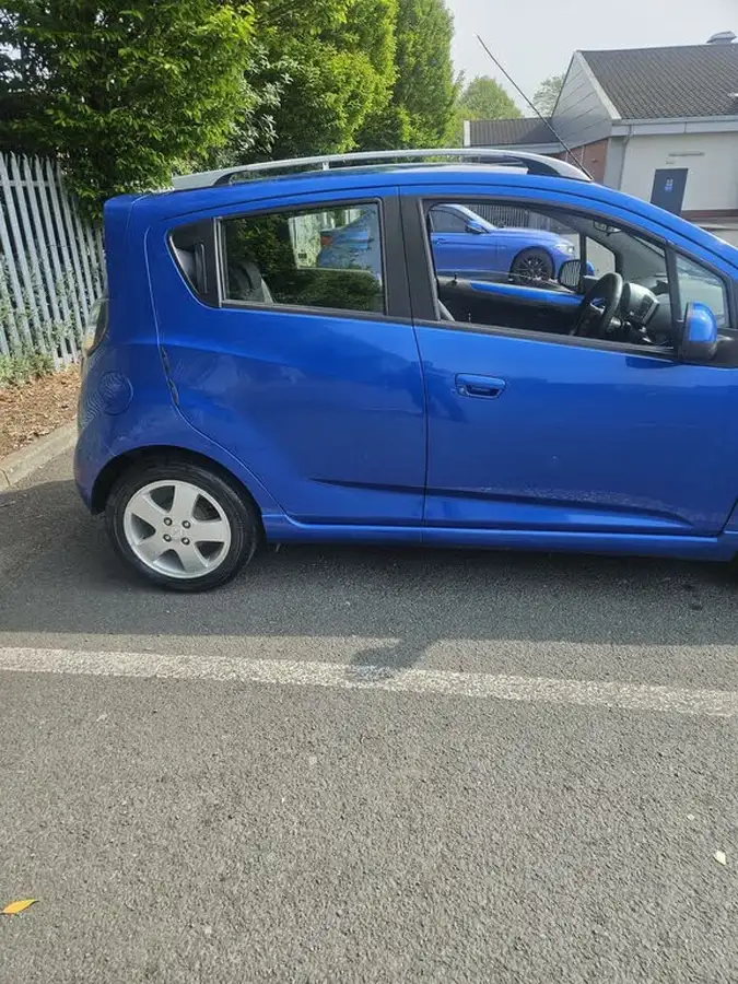 2012-chevrolet-spark-12-ls-big-8