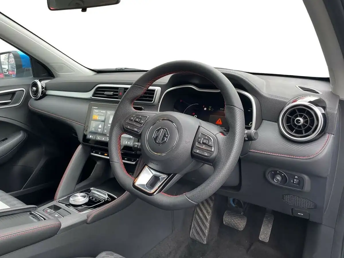 2025-mg-zs-suv-e-se-ev-176ps-big-14