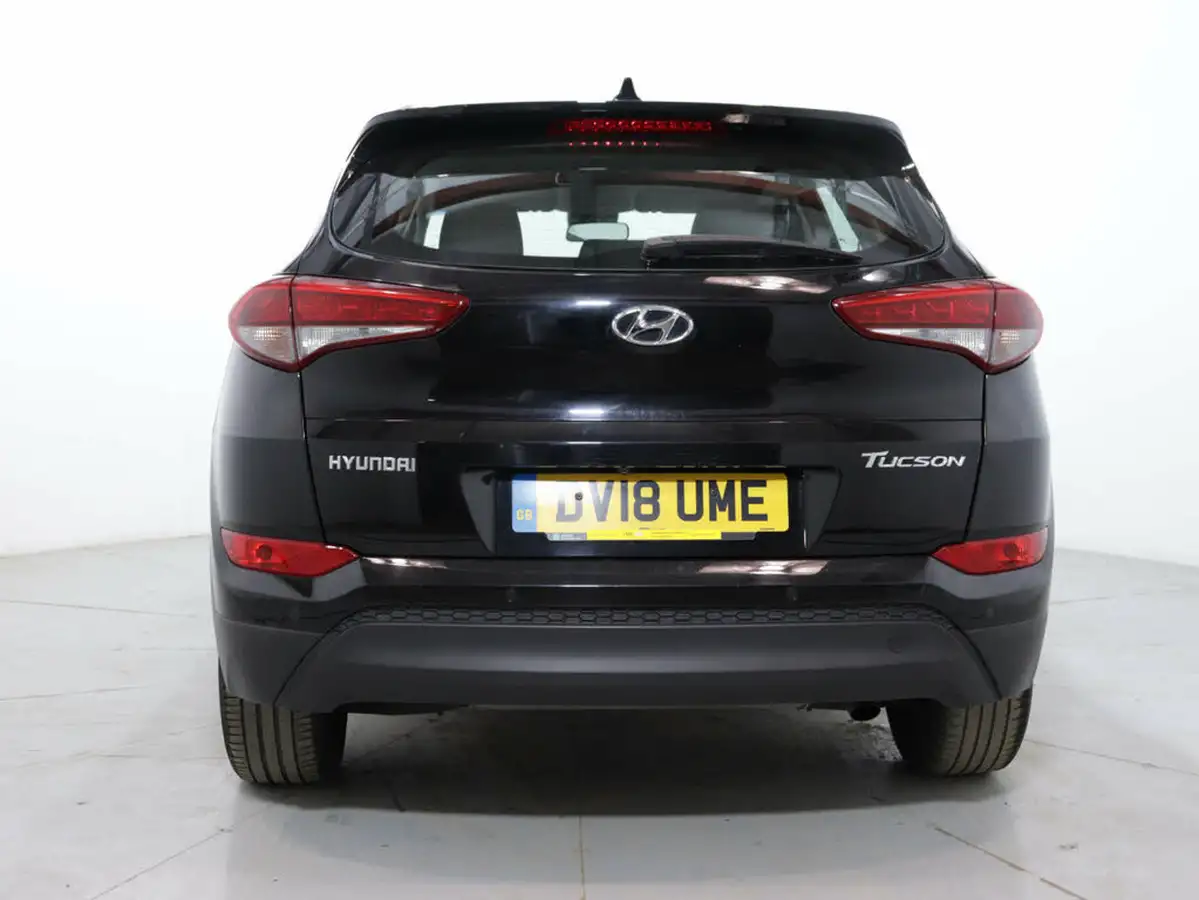 2018-hyundai-tucson-17crdi-blue-drive-se-nav-116ps-big-5