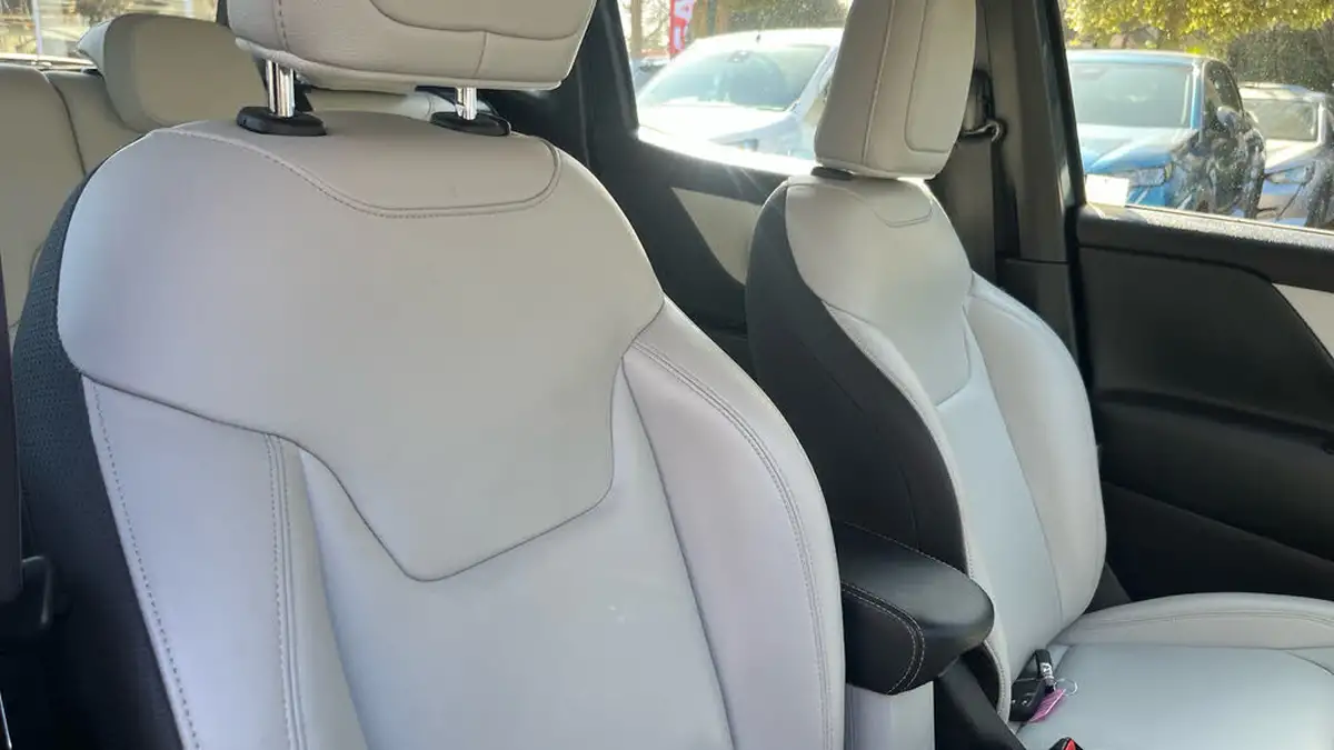 2021-jeep-renegade-13-gse-limited-phev-big-41