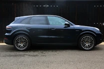 2021 Porsche Cayenne 3.0 V6 E-Hybrid (462ps) Station Wagon