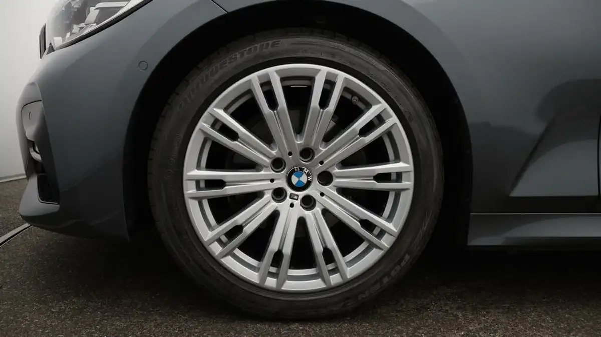 2019-bmw-3-series-20td-320d-m-sport-188bhp-saloon-4d-auto-big-18