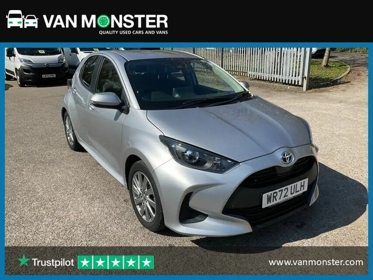 2022-toyota-yaris-15-vvt-i-icon-big-0